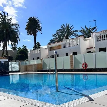 Quiet Duplex Close To The 플라야데라스아메리카스