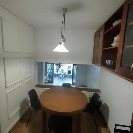 아파트 Quiet Duplex Close To The