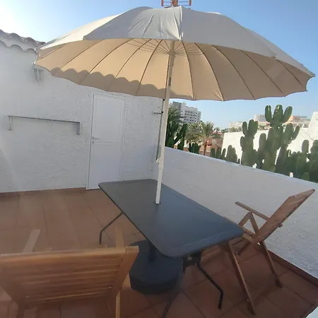 아파트 Quiet Duplex Close To The *