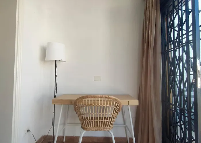 Quiet Duplex Close To The 아파트