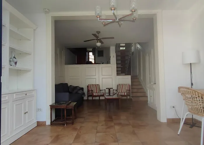 Quiet Duplex Close To The