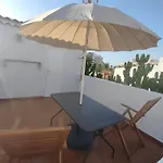 Apartamento Quiet Duplex Close To The *