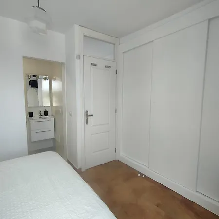 Quiet Duplex Close To The Apartman