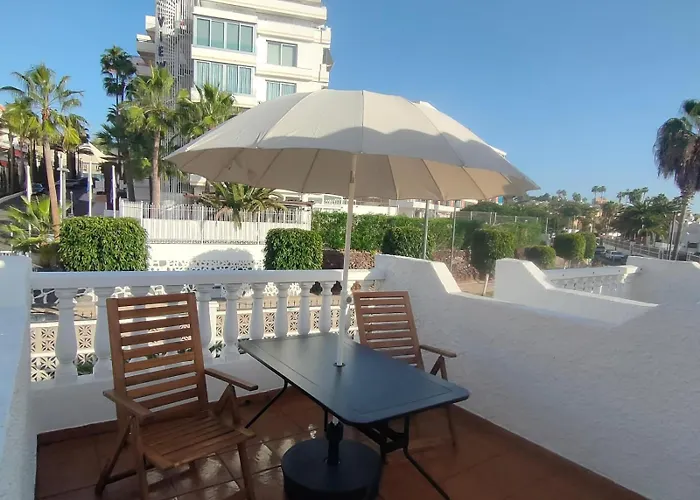 Quiet Duplex Close To The شقة *